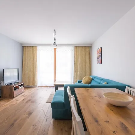 Venus Q4apartments *